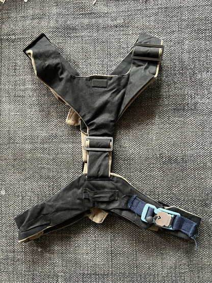Black Harness with Moss Color Lining