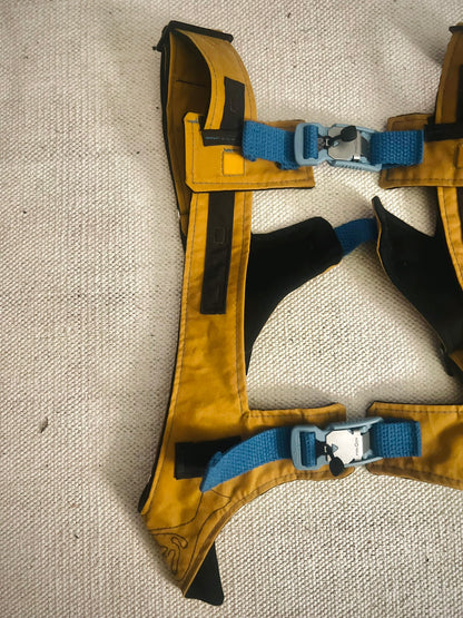 Turmeric Backpack Strap Harness with Blue Trim